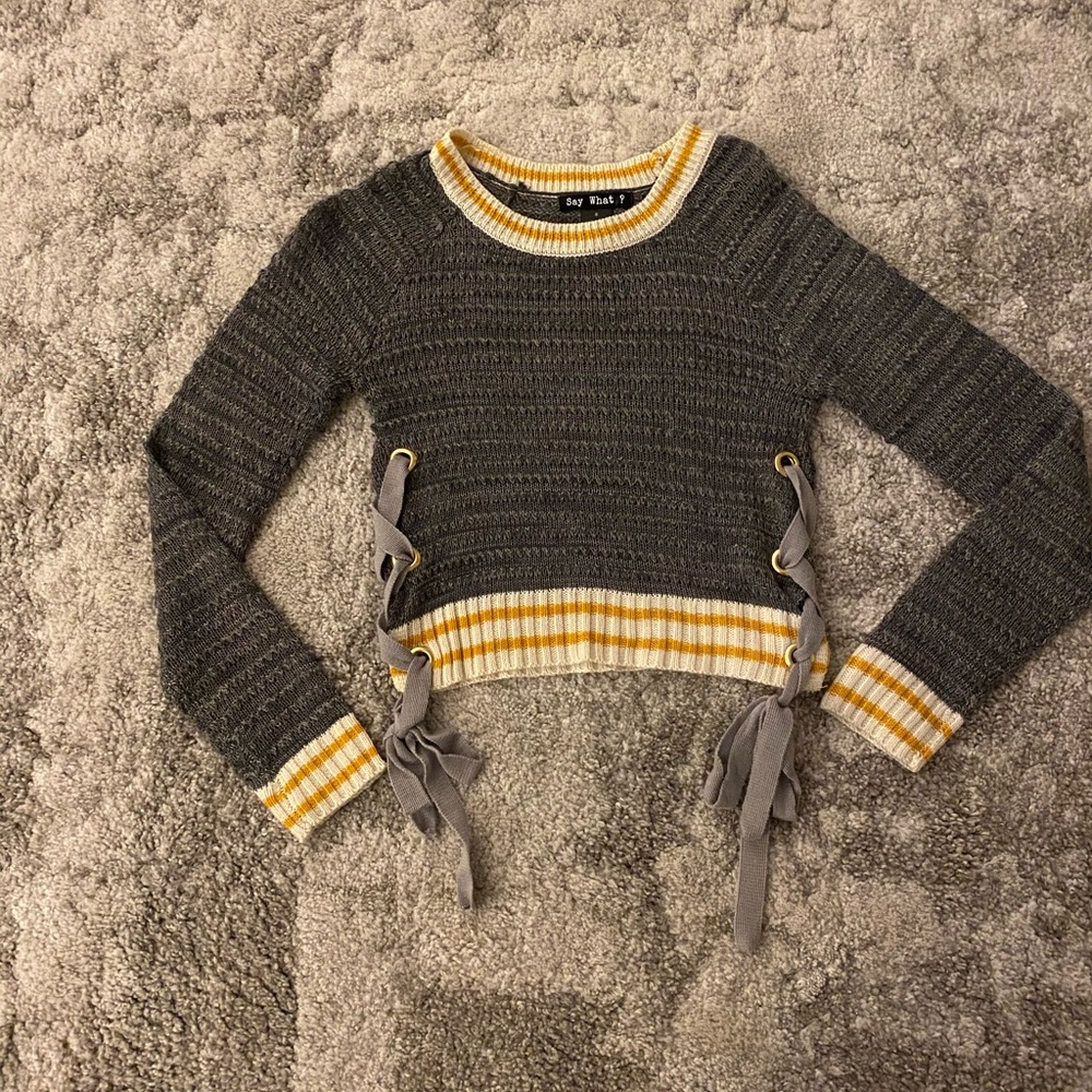 Gray size small Light weights sweater with ties